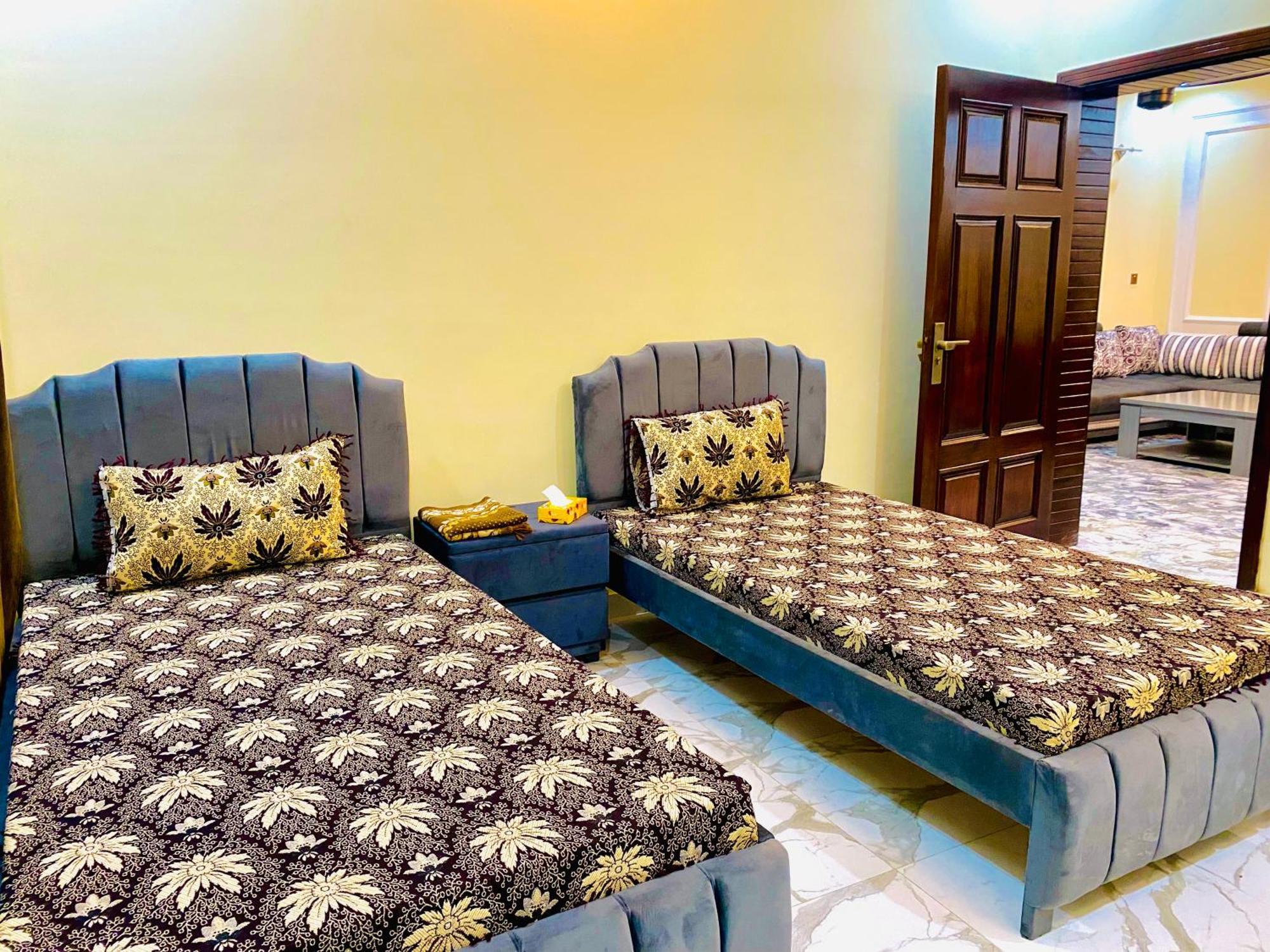Moonlight Guest House Rawalpindi Buitenkant foto