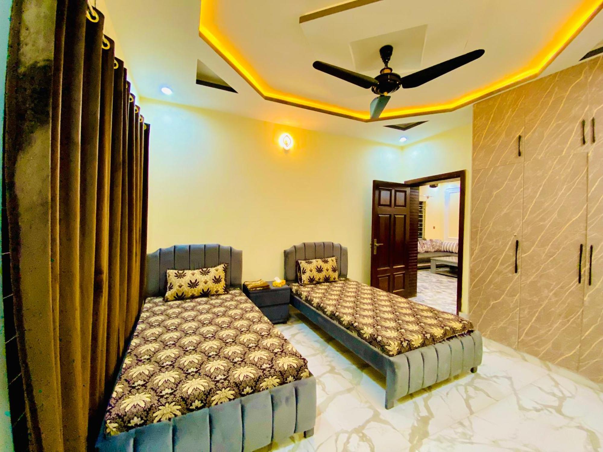 Moonlight Guest House Rawalpindi Buitenkant foto