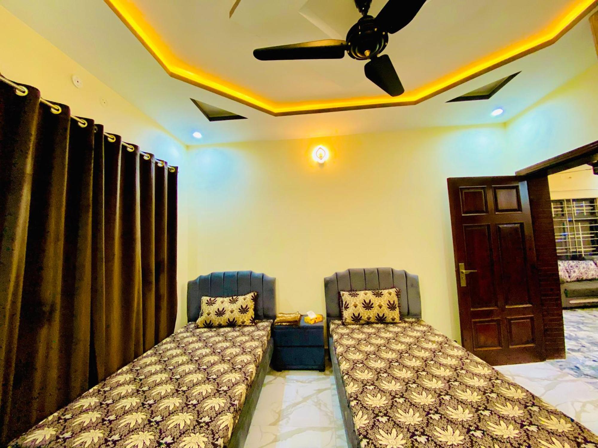 Moonlight Guest House Rawalpindi Buitenkant foto