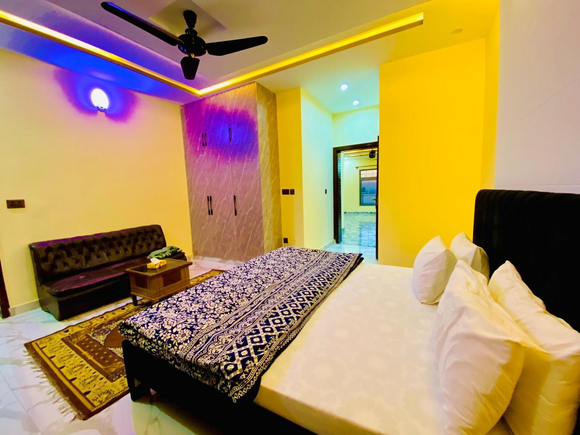 Moonlight Guest House Rawalpindi Buitenkant foto