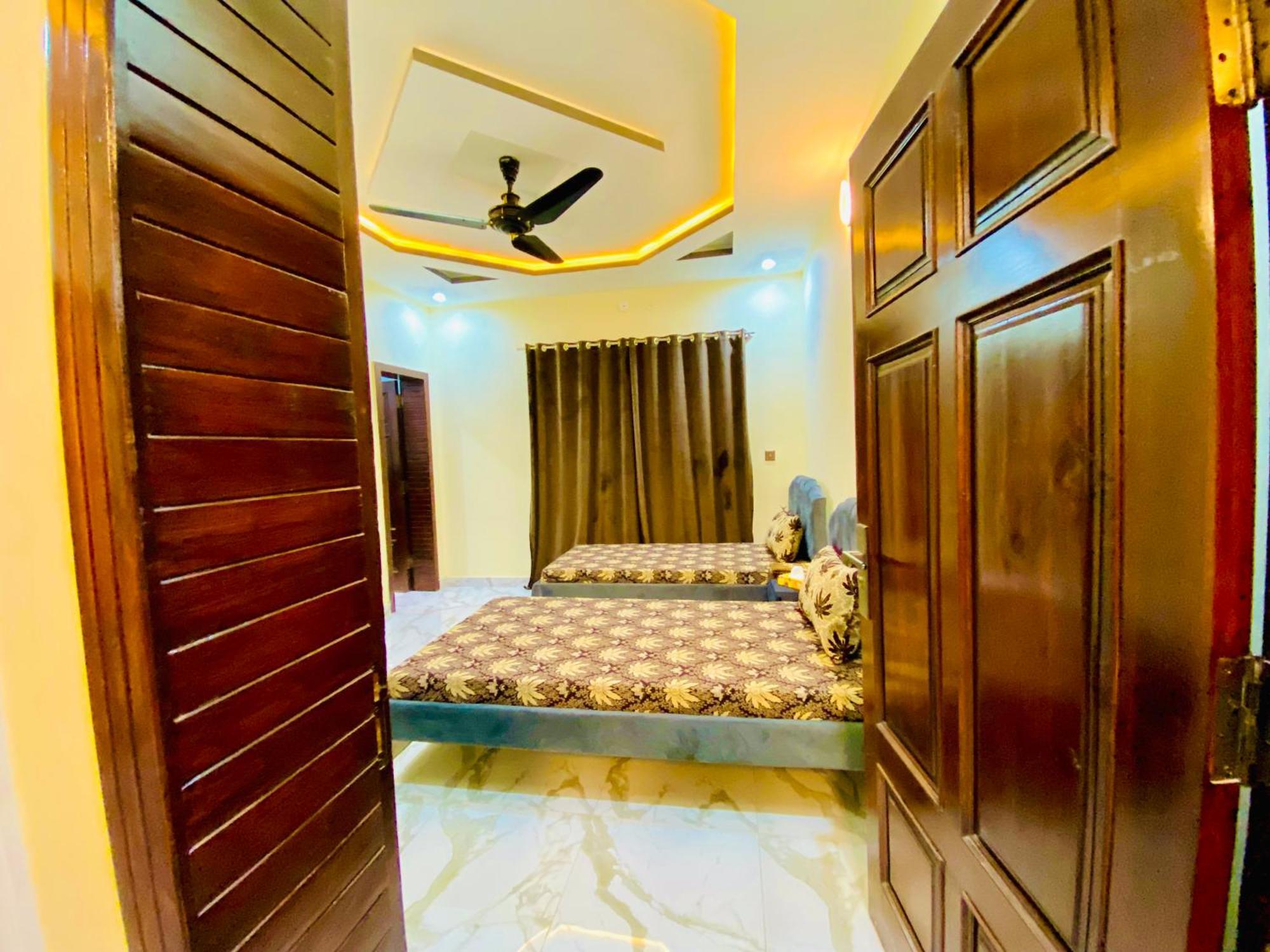 Moonlight Guest House Rawalpindi Buitenkant foto