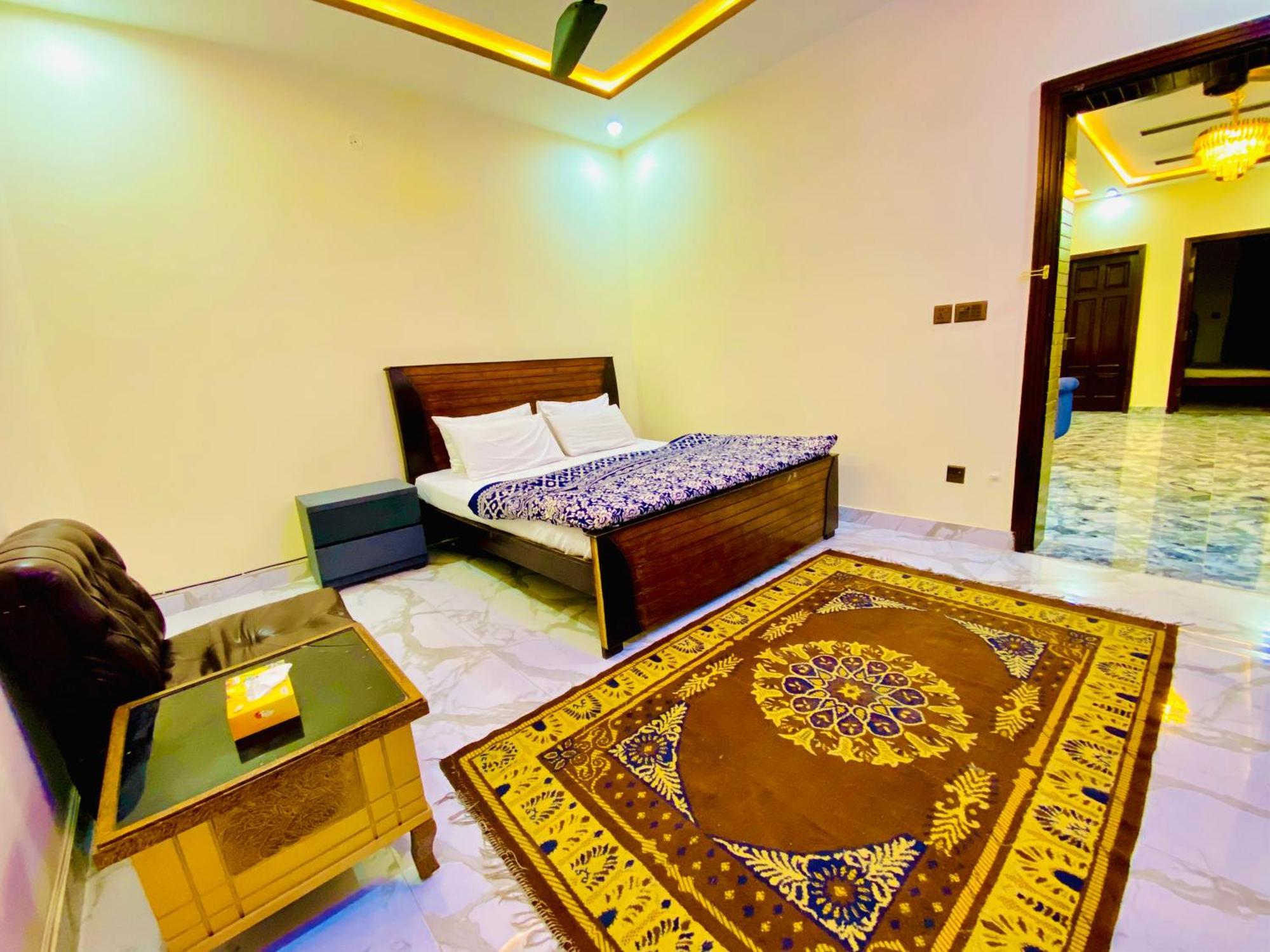 Moonlight Guest House Rawalpindi Buitenkant foto