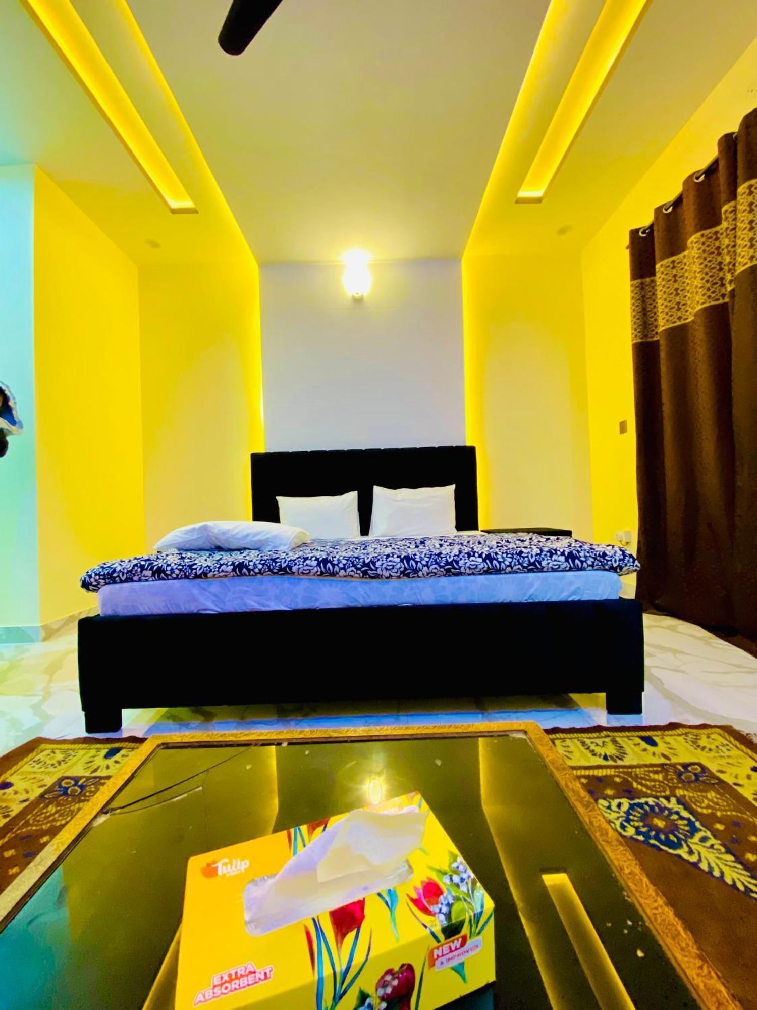 Moonlight Guest House Rawalpindi Buitenkant foto