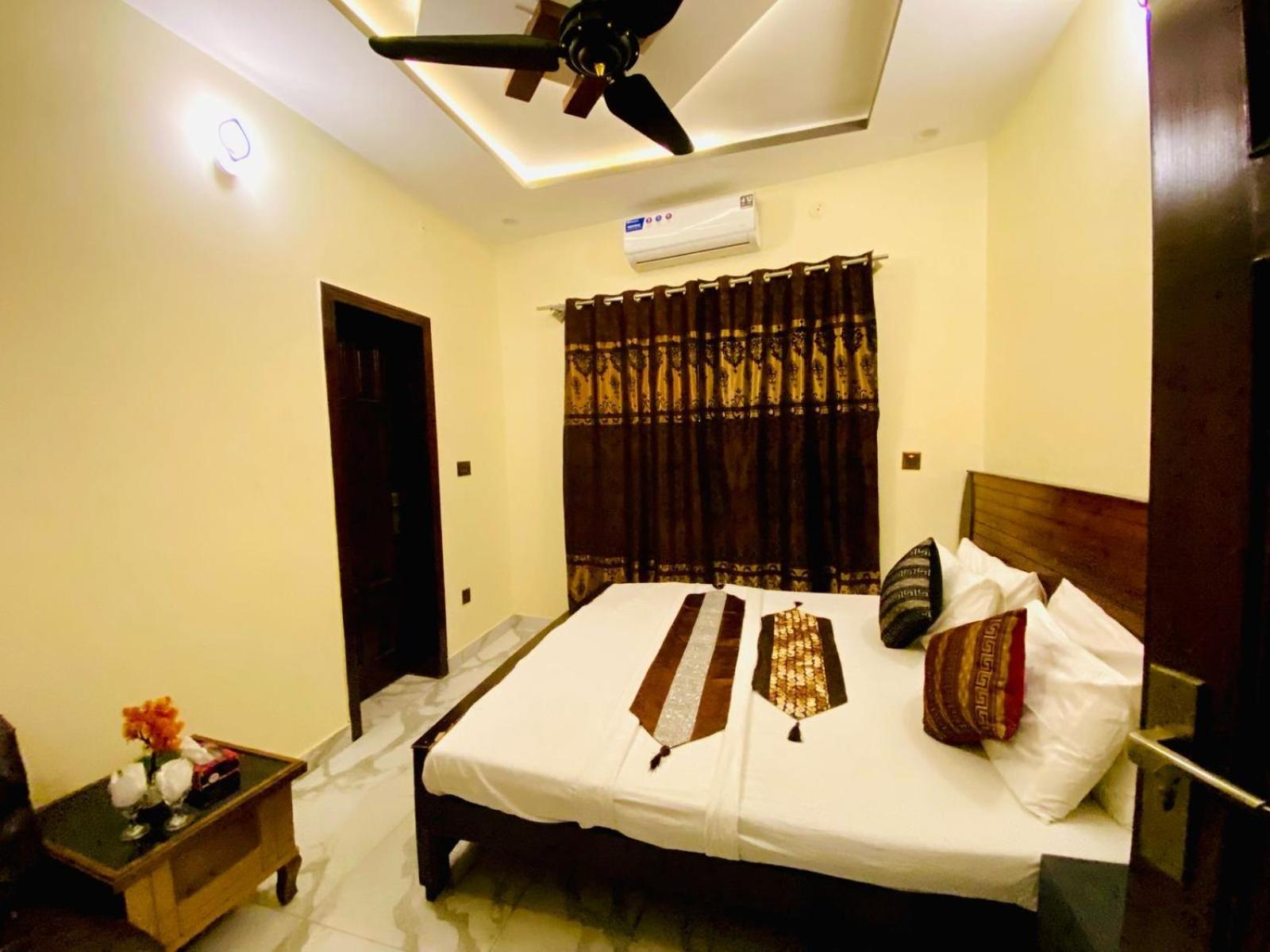 Moonlight Guest House Rawalpindi Buitenkant foto